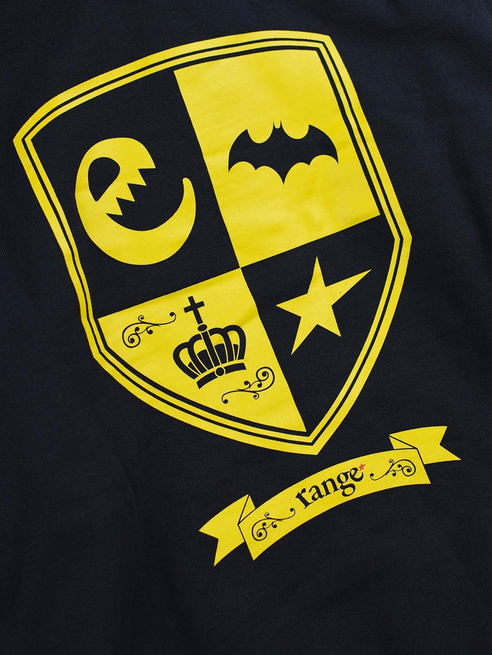 emblem print pull over hoody