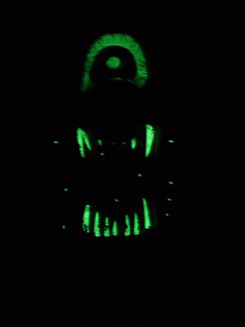 MAN EATER/DARK NIGHT