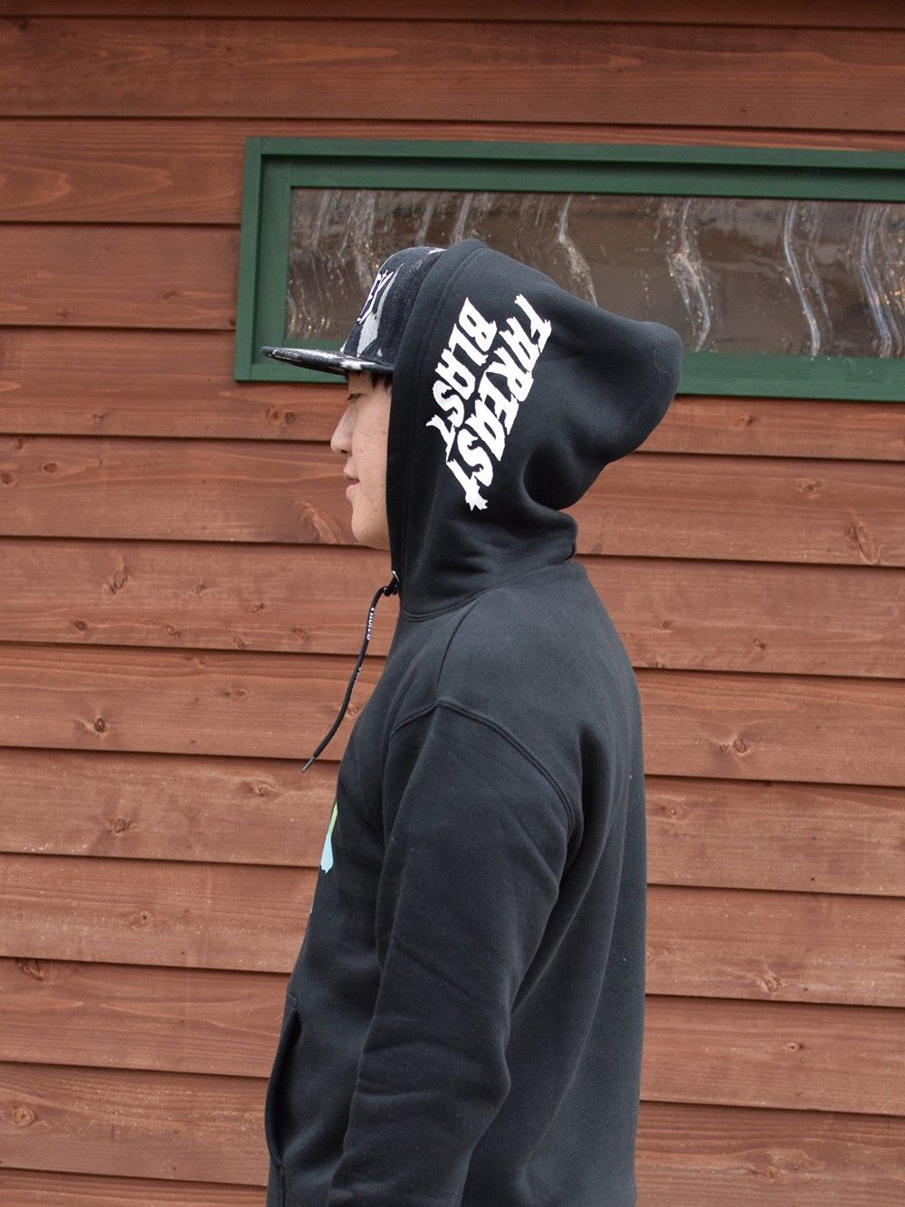 BRISTLE HOOD-SW