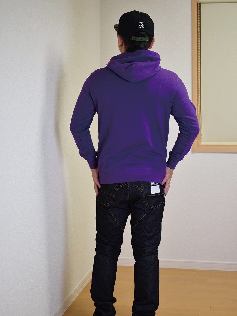 range logo pull over hoody