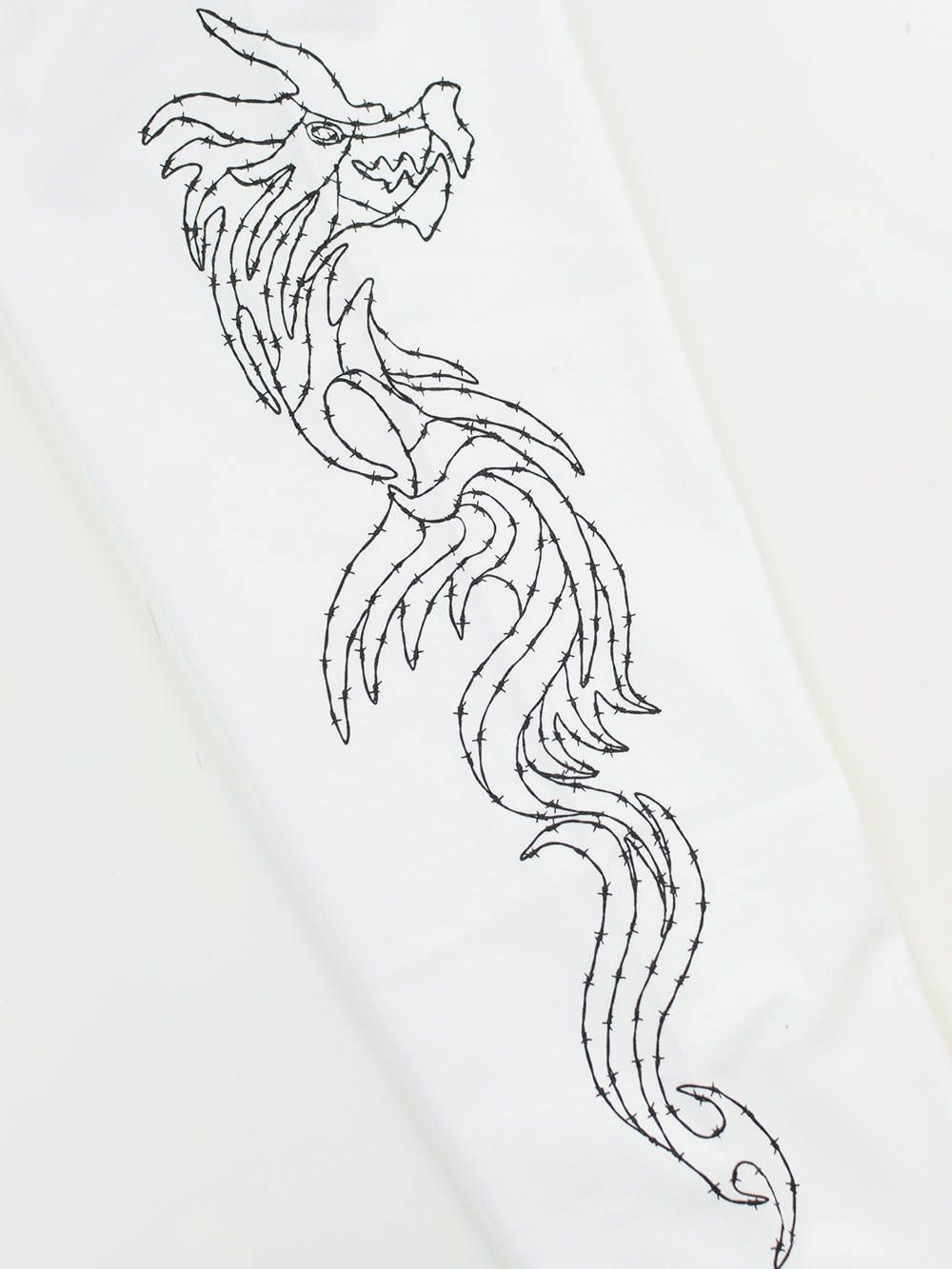 Dragon L/S tee sleeve print