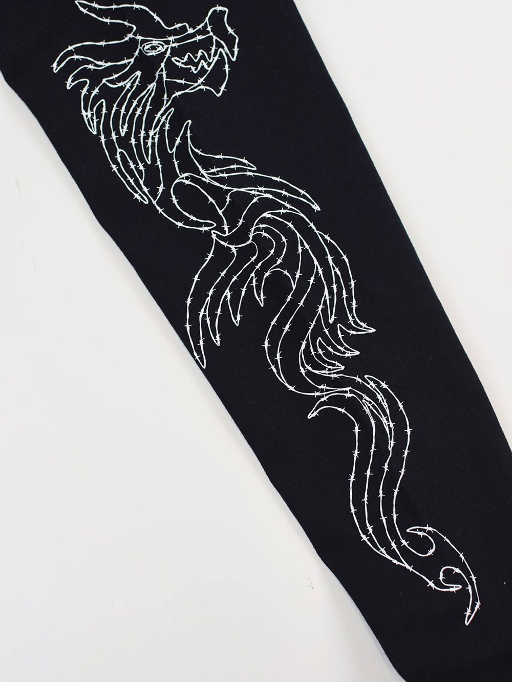 Dragon L/S tee sleeve print