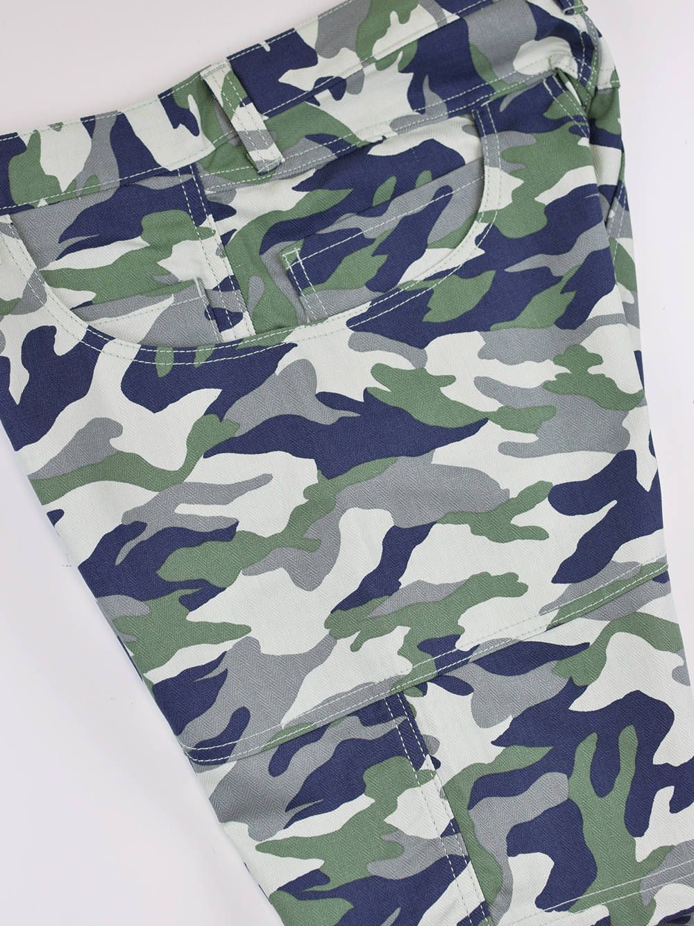 BIG POCKET-SHORTS