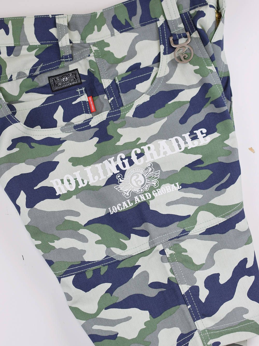 BIG POCKET-SHORTS