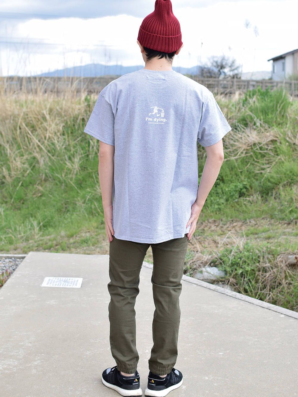 DYING "OFFICIER" T