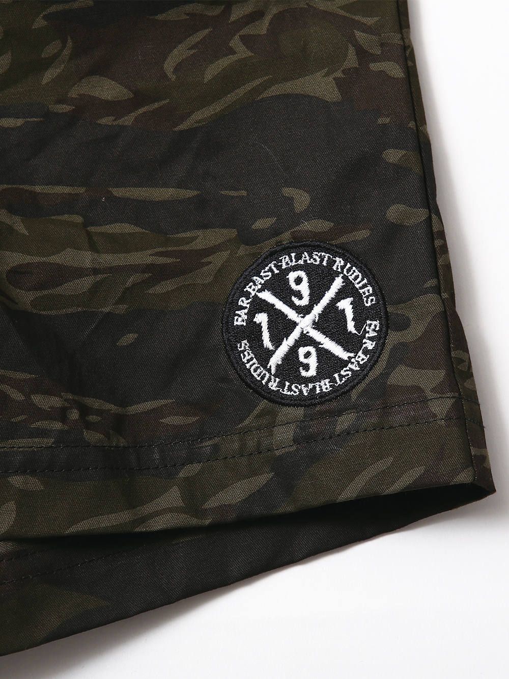BLAST CAMO-SHORTS
