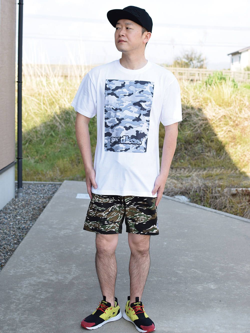 gray camo wall s/s tee
