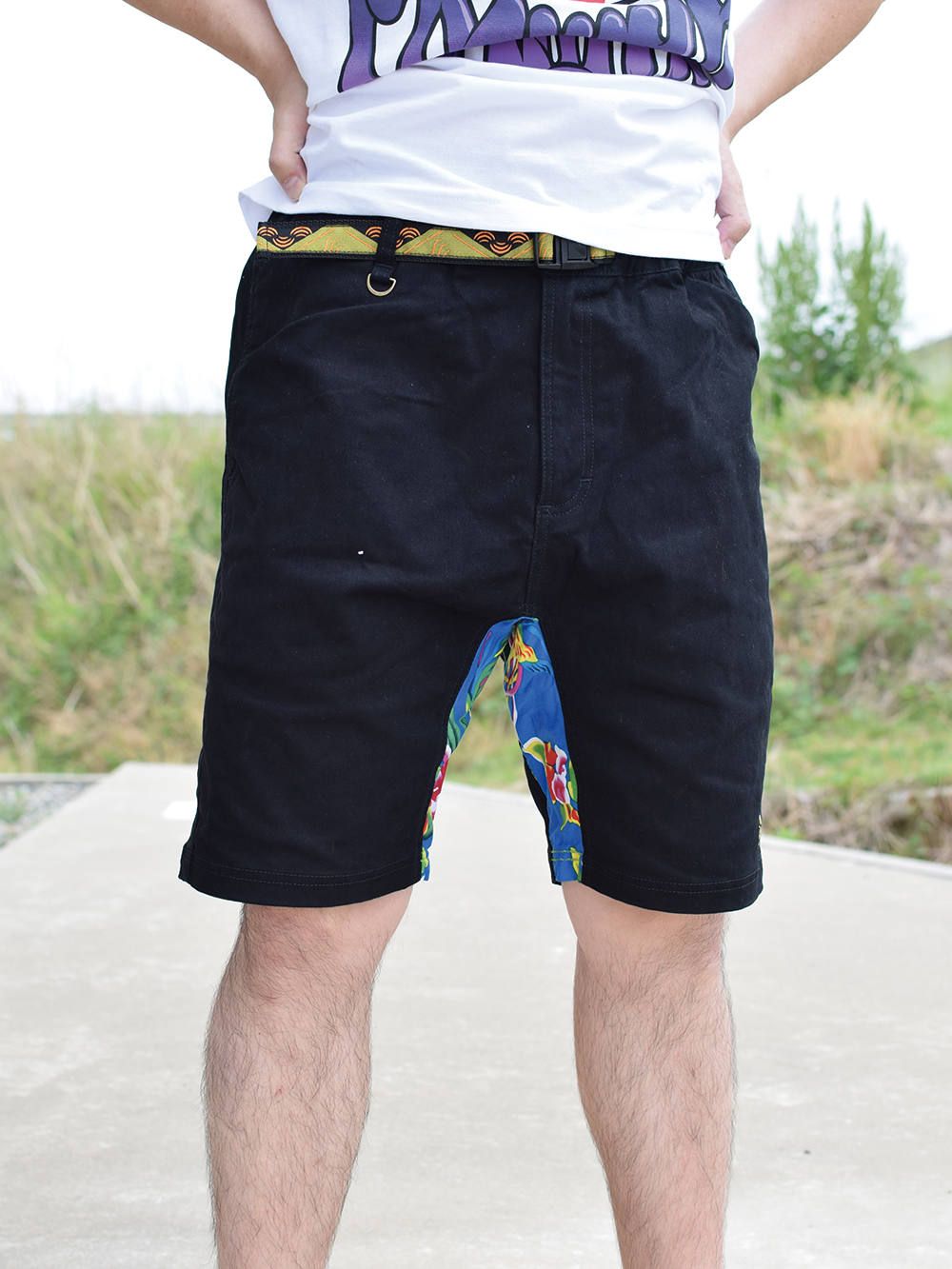 Narrow Short Pants
