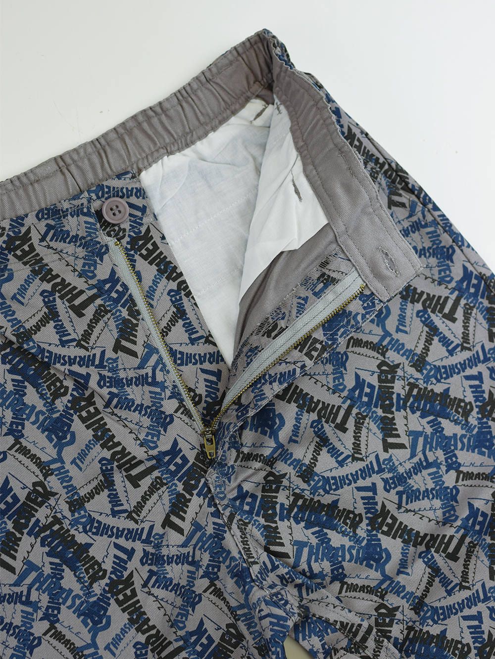 MAG ALLOVER TWEEL-SHORTS