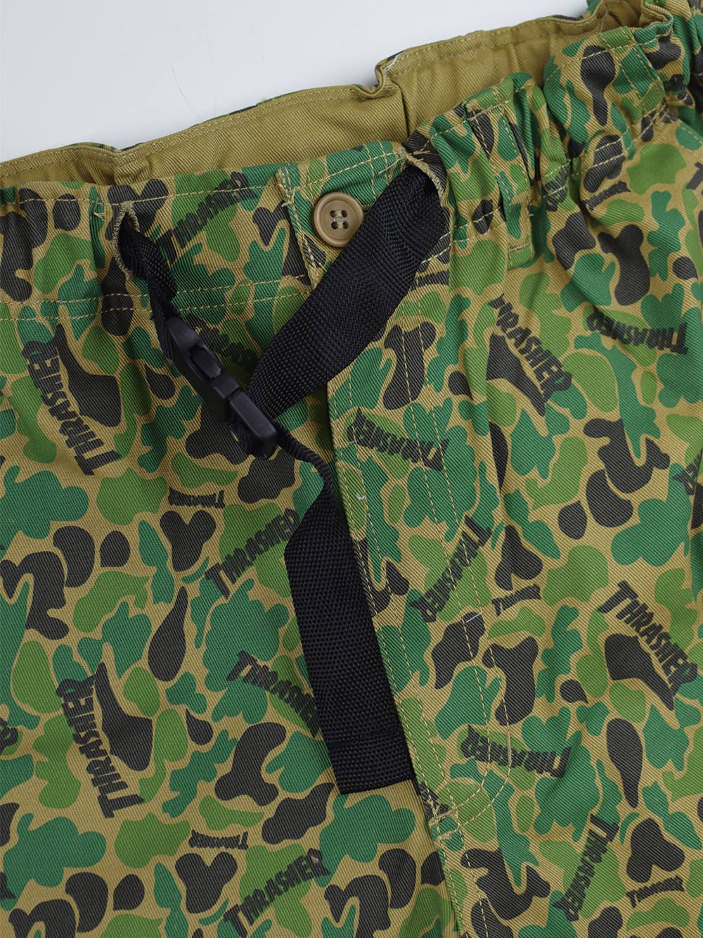 MAG ALLOVER TWEEL-SHORTS