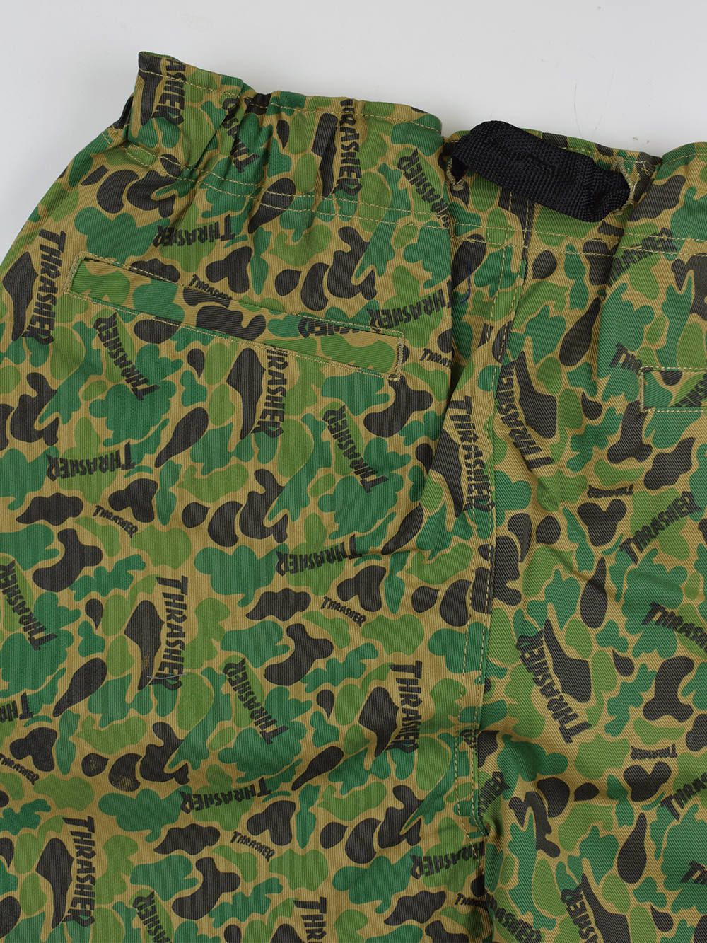 MAG ALLOVER TWEEL-SHORTS
