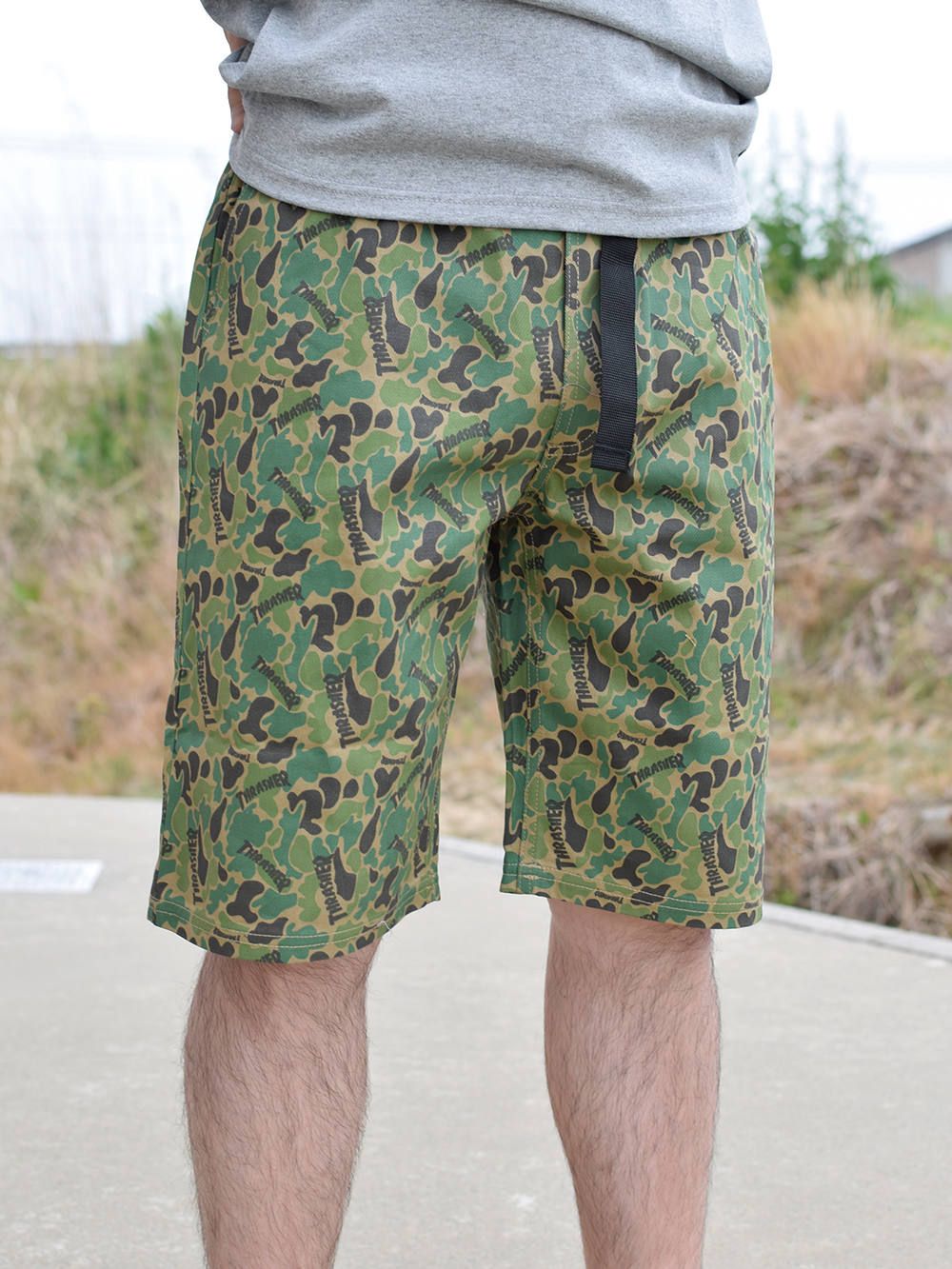 MAG ALLOVER TWEEL-SHORTS