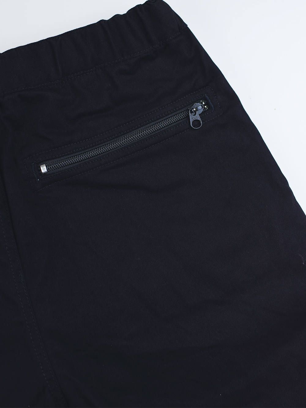Narrow Short Pants