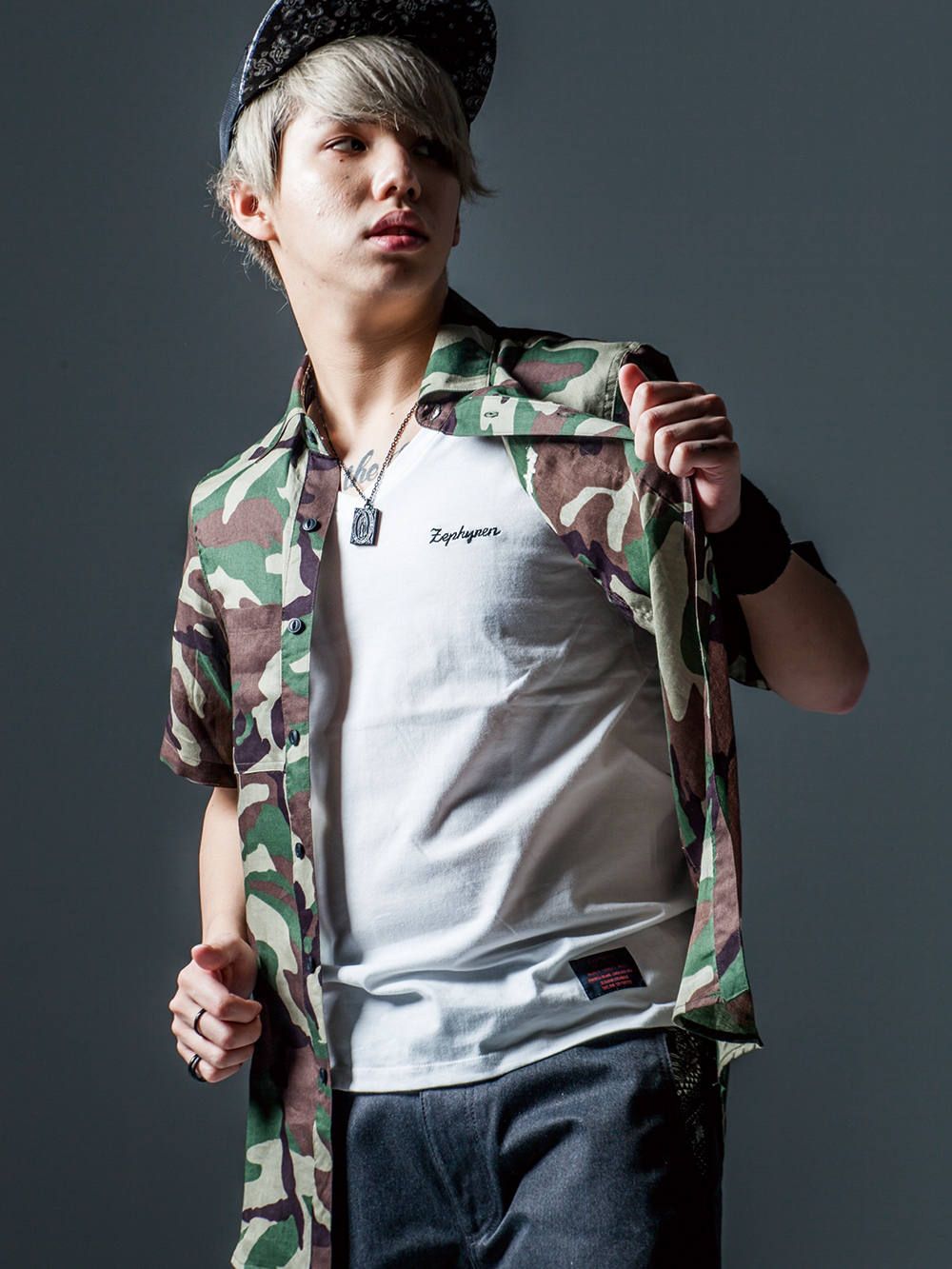 BANDANA SHIRT S/S -Inhale the black-