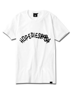-RUSTYNAIL- TEE