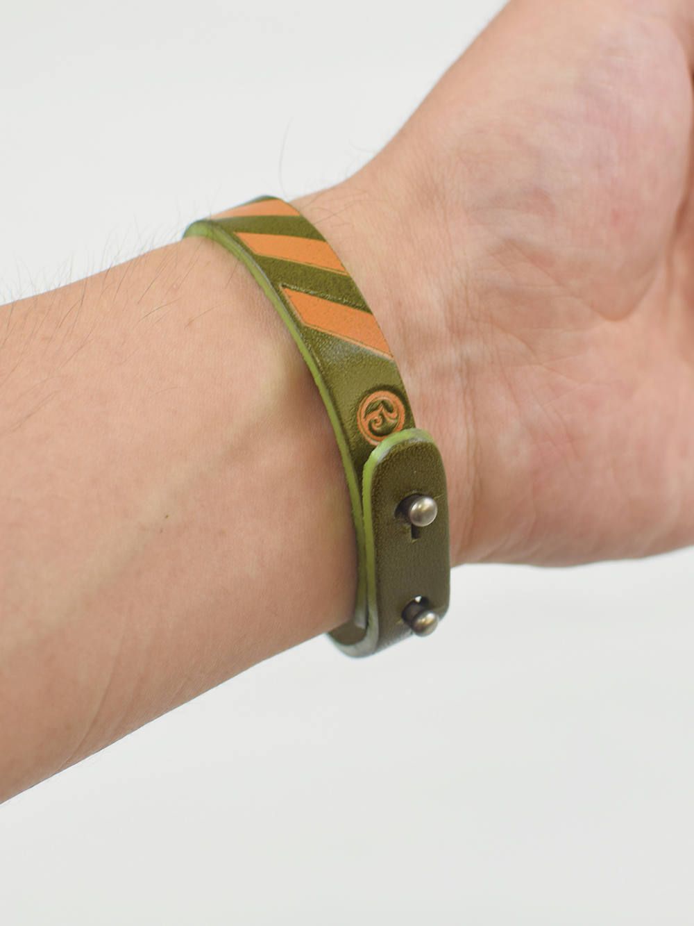 RC LEATHER WRIST-BAND