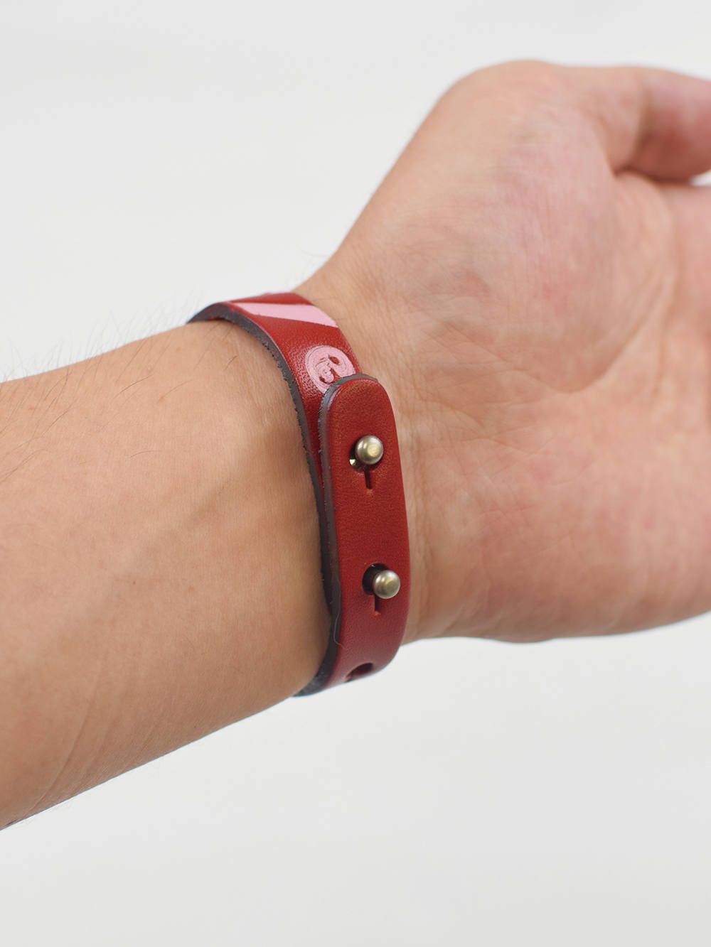 RC LEATHER WRIST-BAND