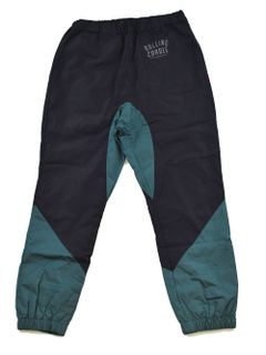 シャツというよりスウェット?