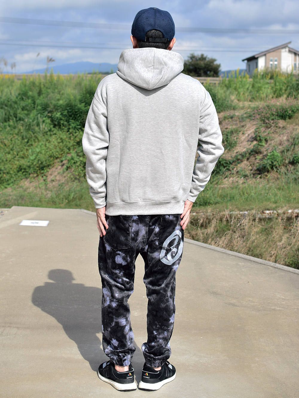 HOMETOWN emb. HOODIE
