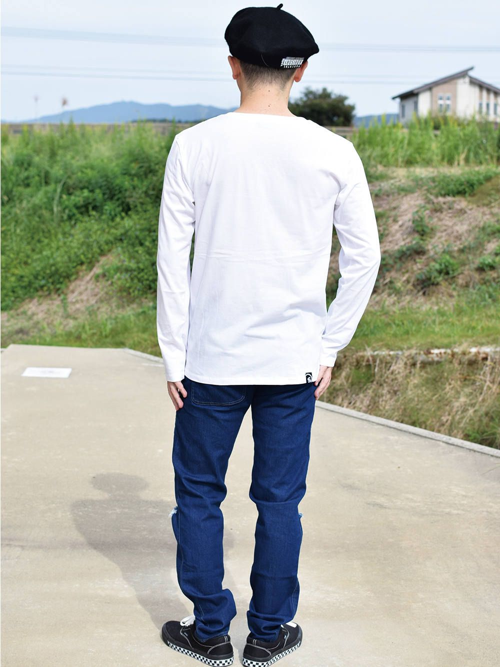 sd V-neck LS tee