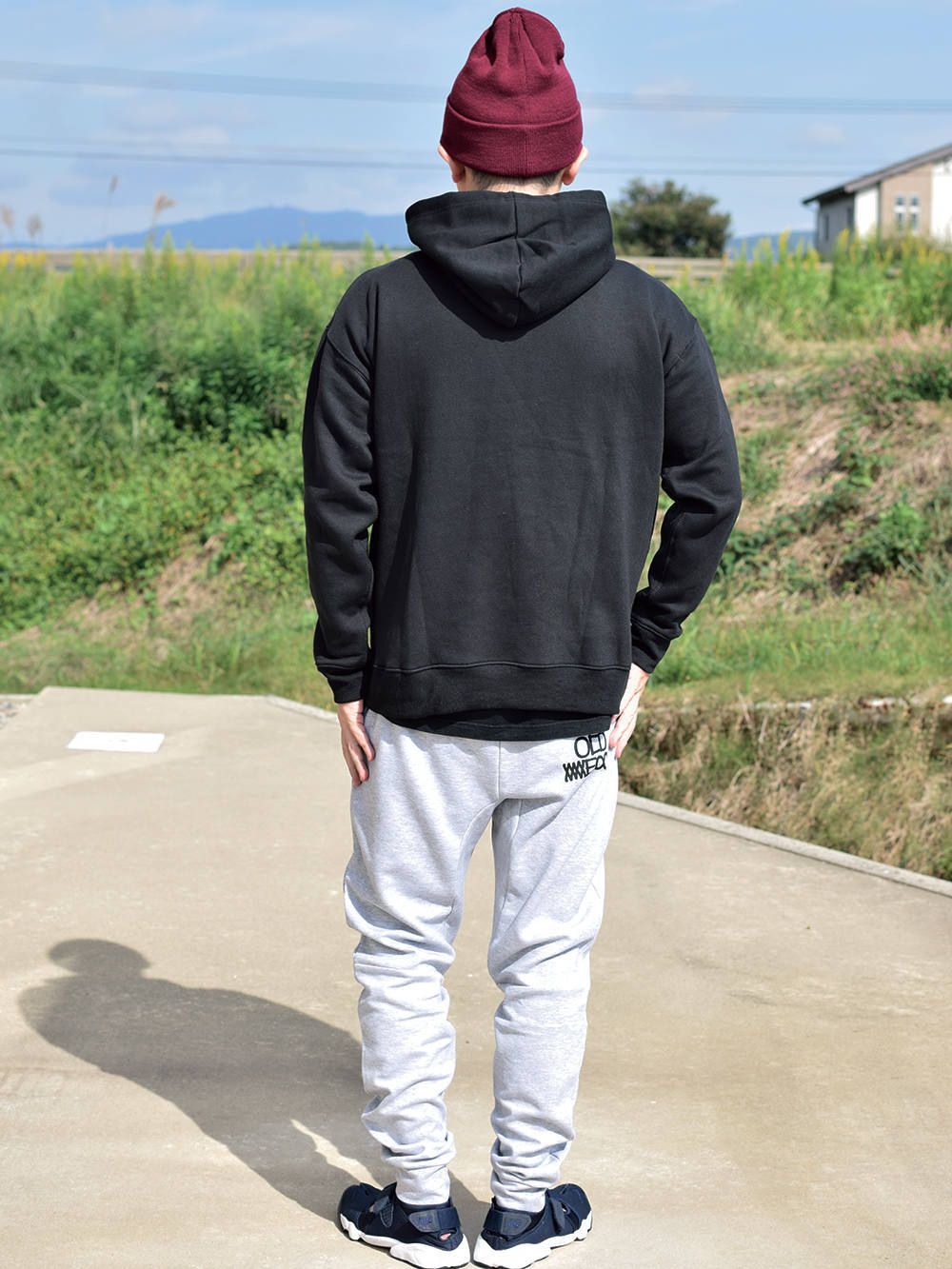 HOMETOWN emb. HOODIE