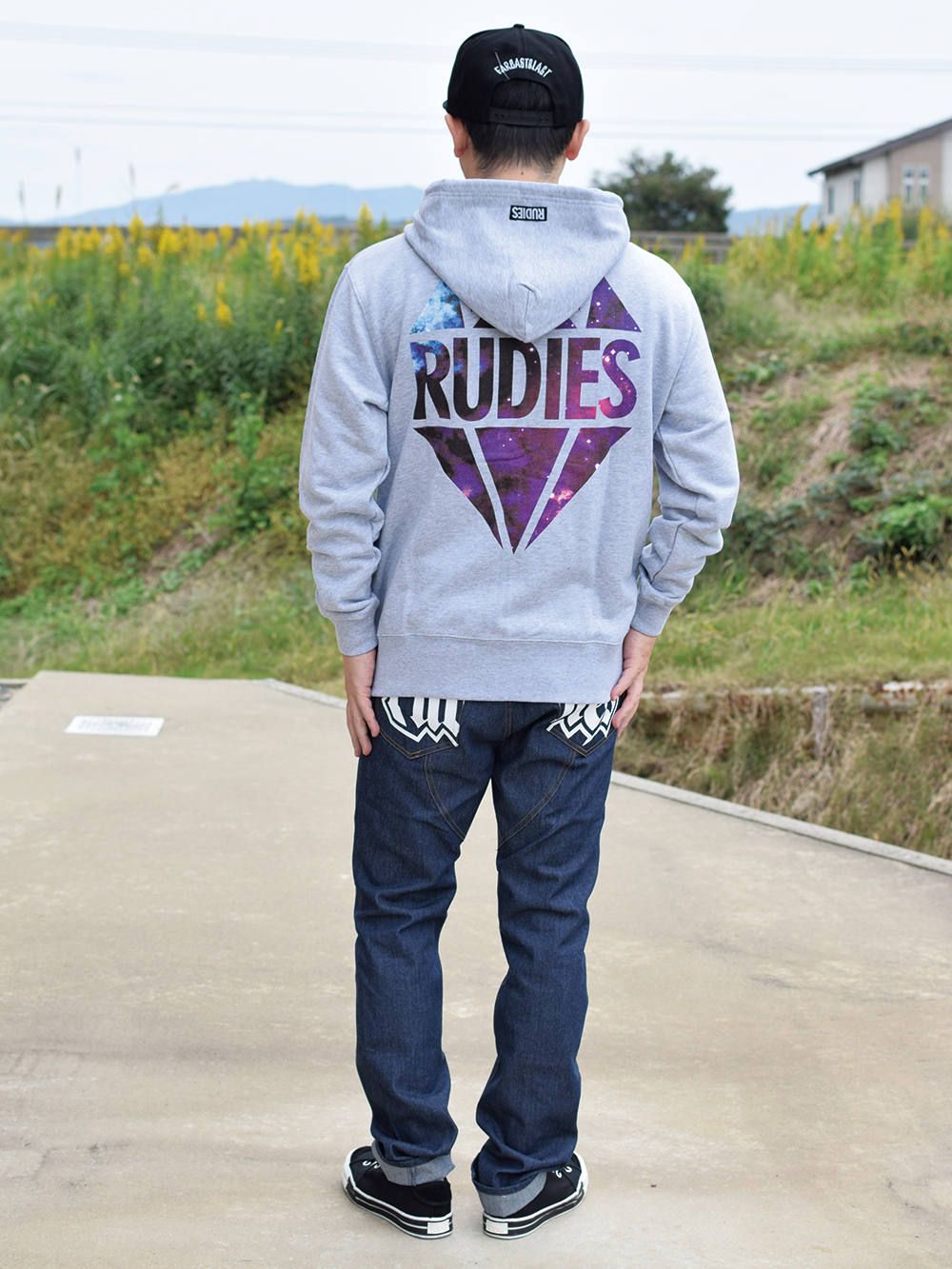 BRILLIANT GALAXY ZIPHOOD-SWEAT