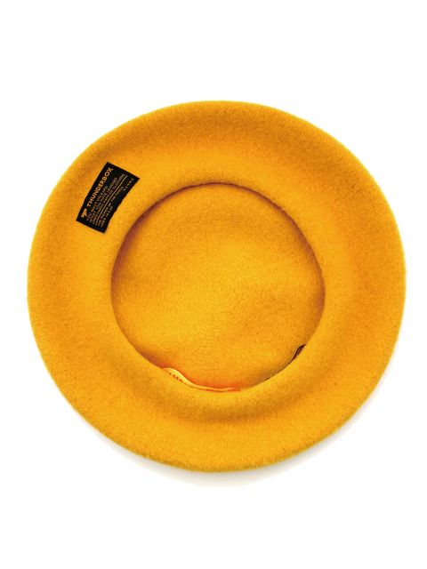 MACA-BERET