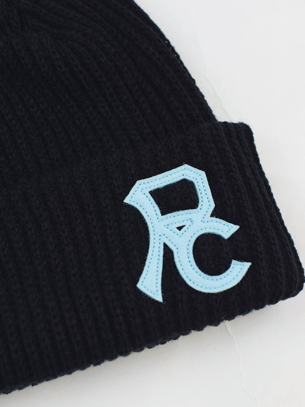 CLASSIC B.B LOGO KNIT CAP