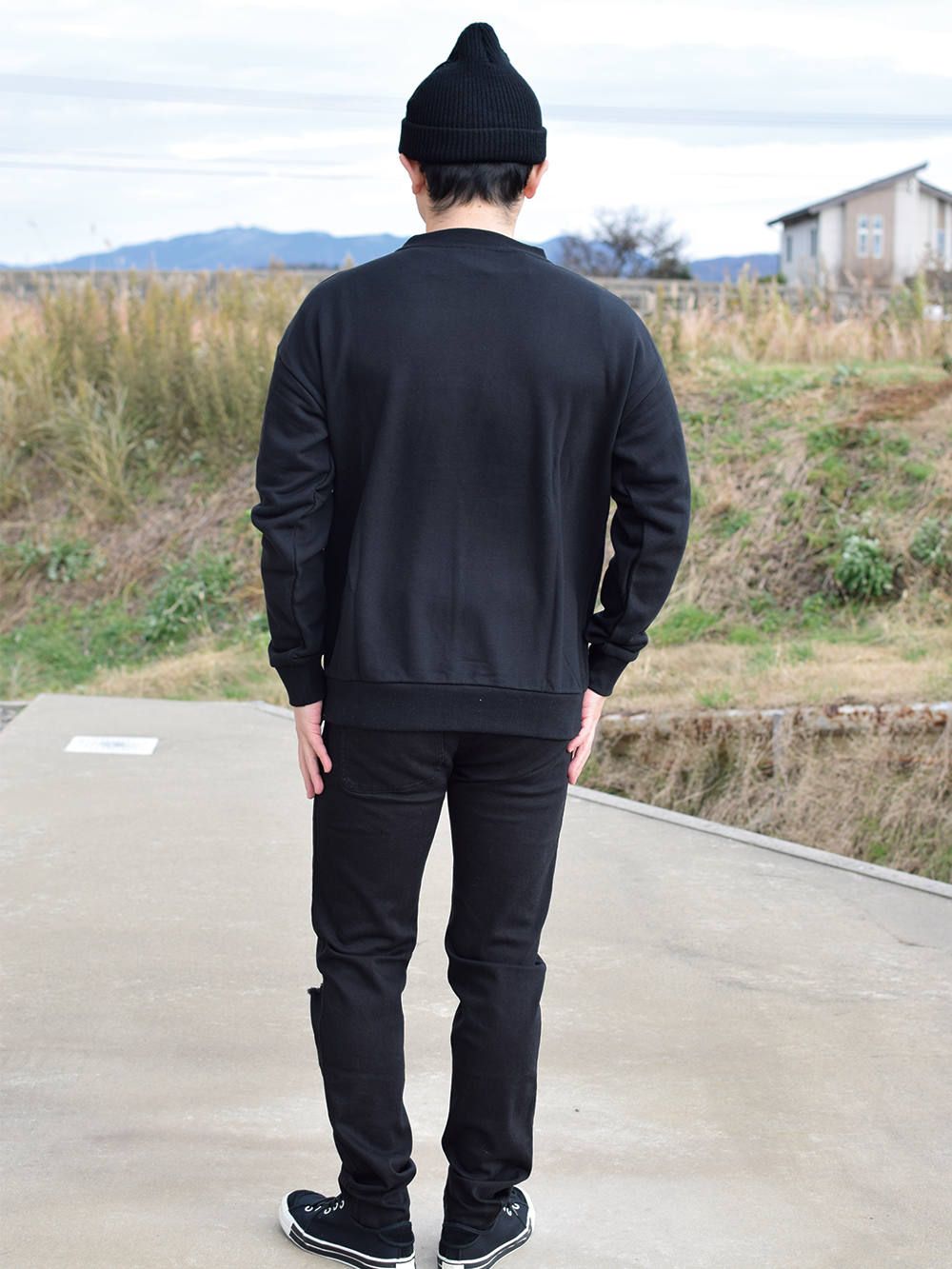 FLAME Chenille emb. CREW SWEAT