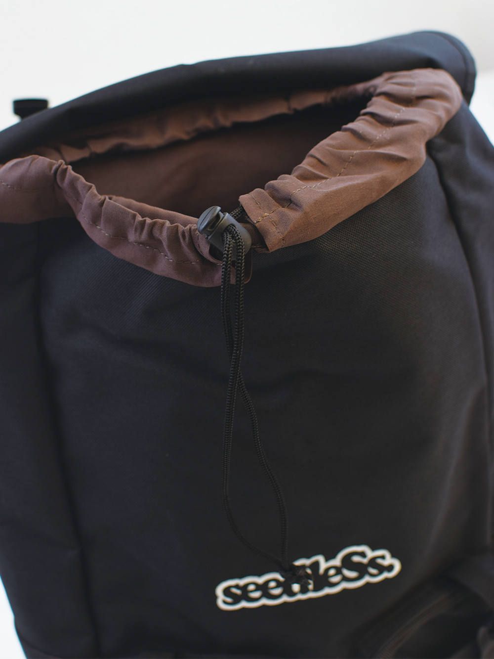 sd stitch strap back pack