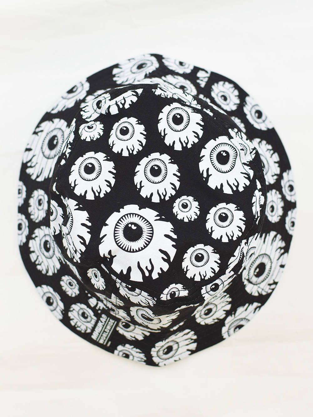 KEEP WATCH ALLOVER BUCKET-HAT