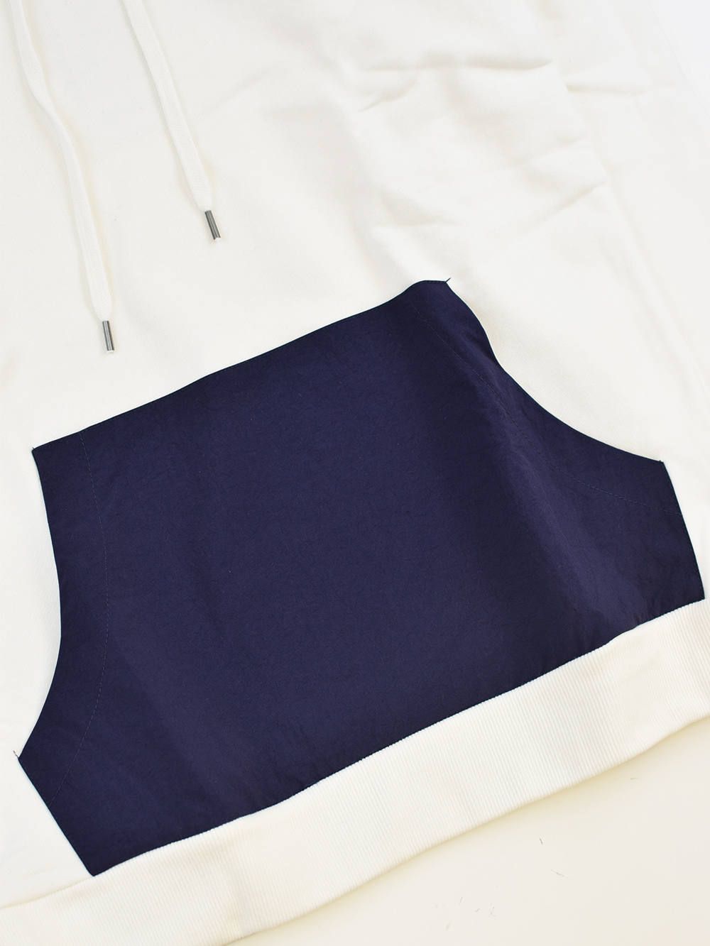 MAG PATCH-HOODIE