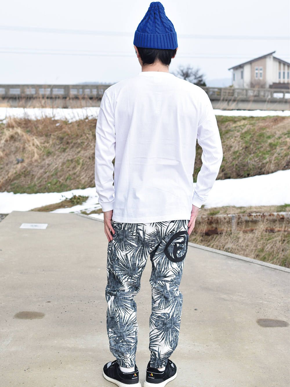 Sketchy L/S Tee