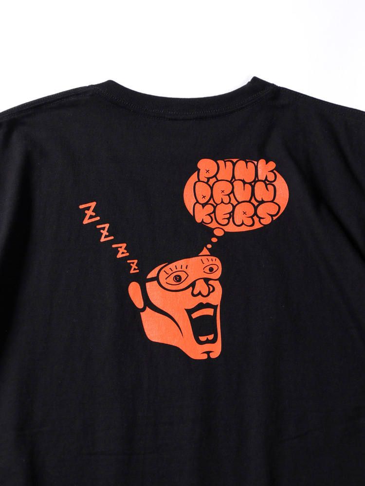 酔っ払って寝るTEE