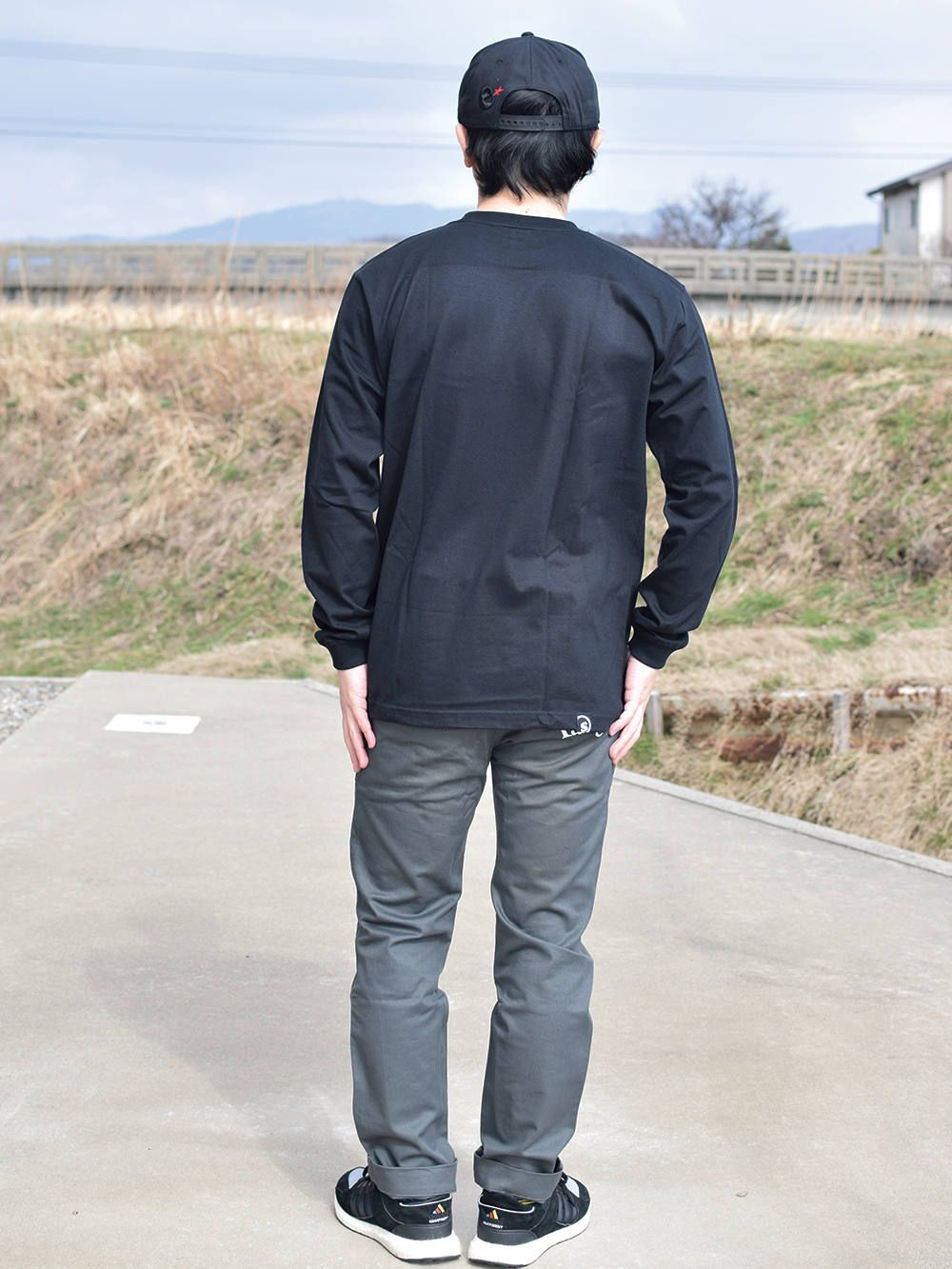 smoky dot L/S T shirts