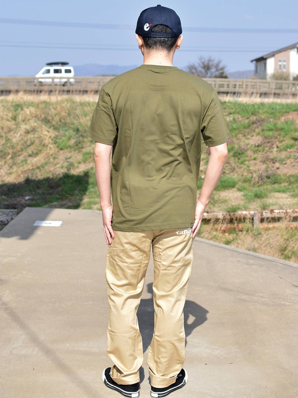 shadow man coming back white LOGO s/s T