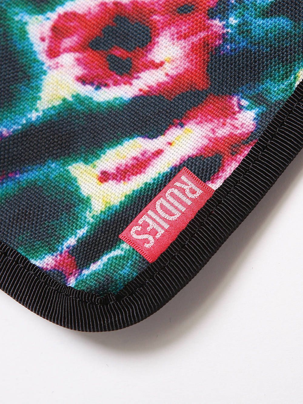 SPARK-POUCH