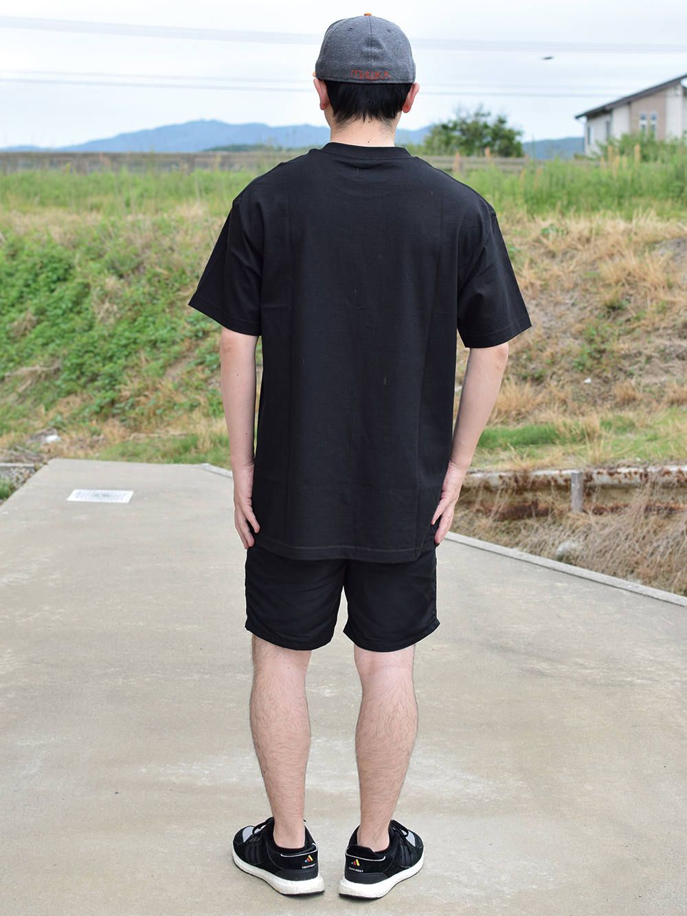 HERE COMES TROUBLE Tee