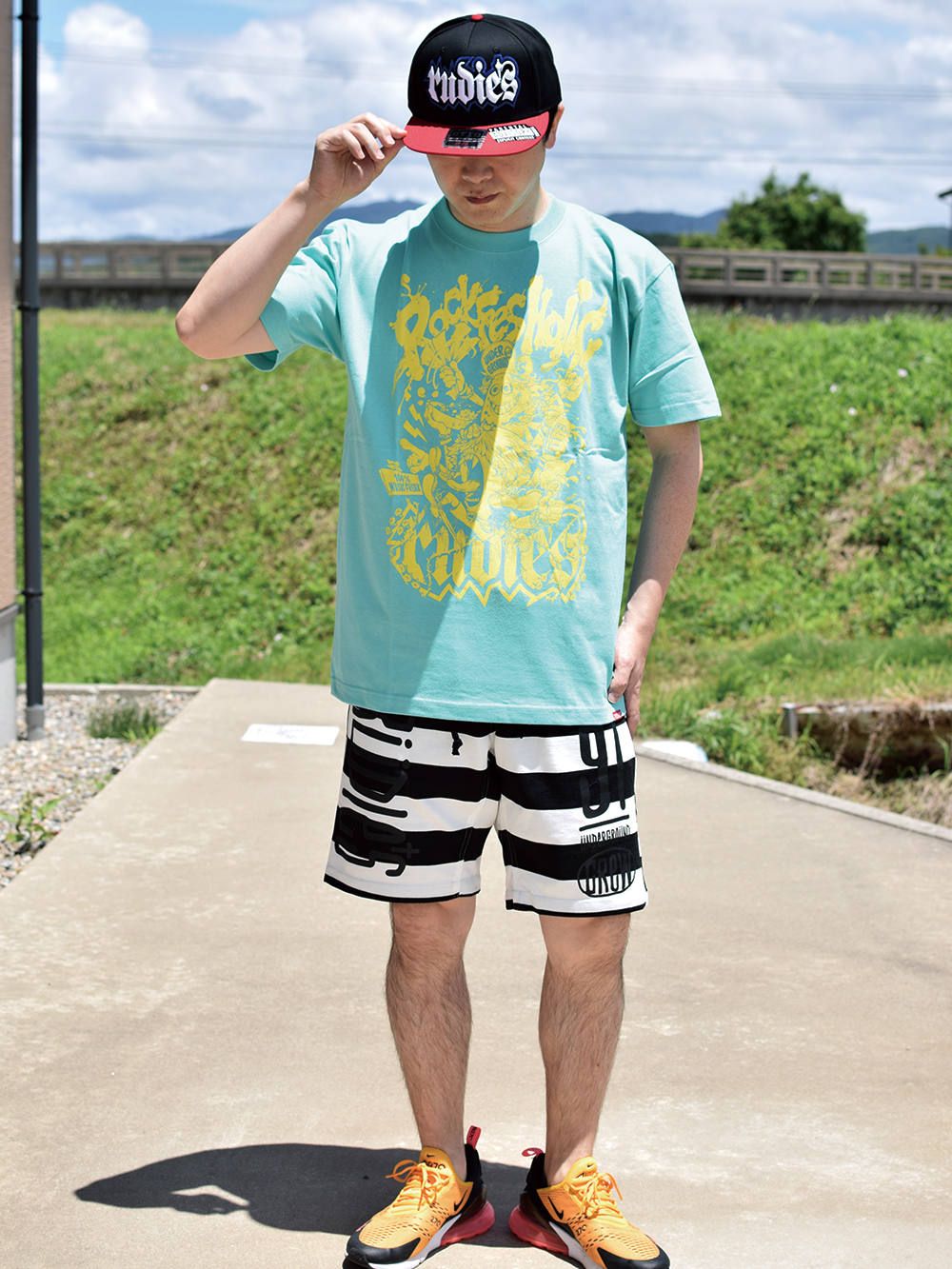ROCKFES HOLIC-T