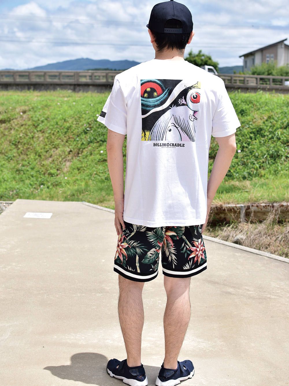 RCxGEGEGE "THREE EYES"