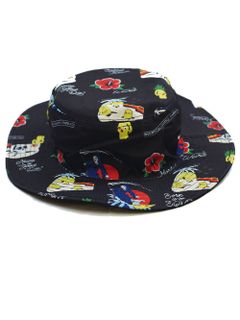 WEIRD BEACH-HAT