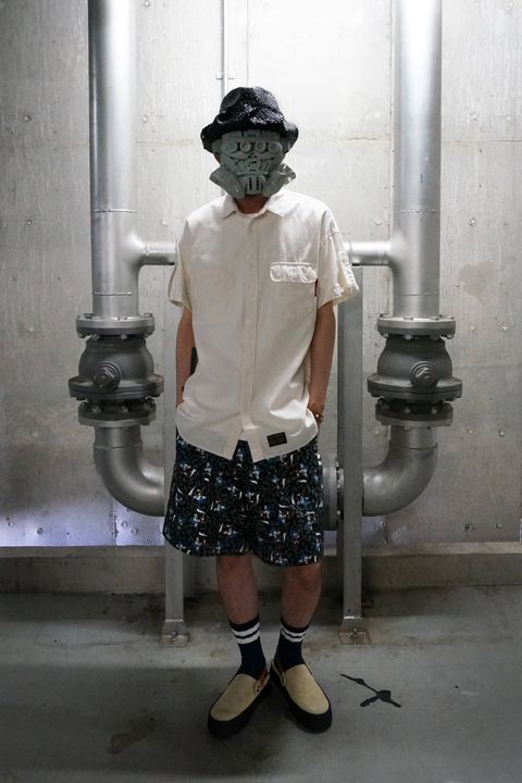 CHILLING-SHIRT