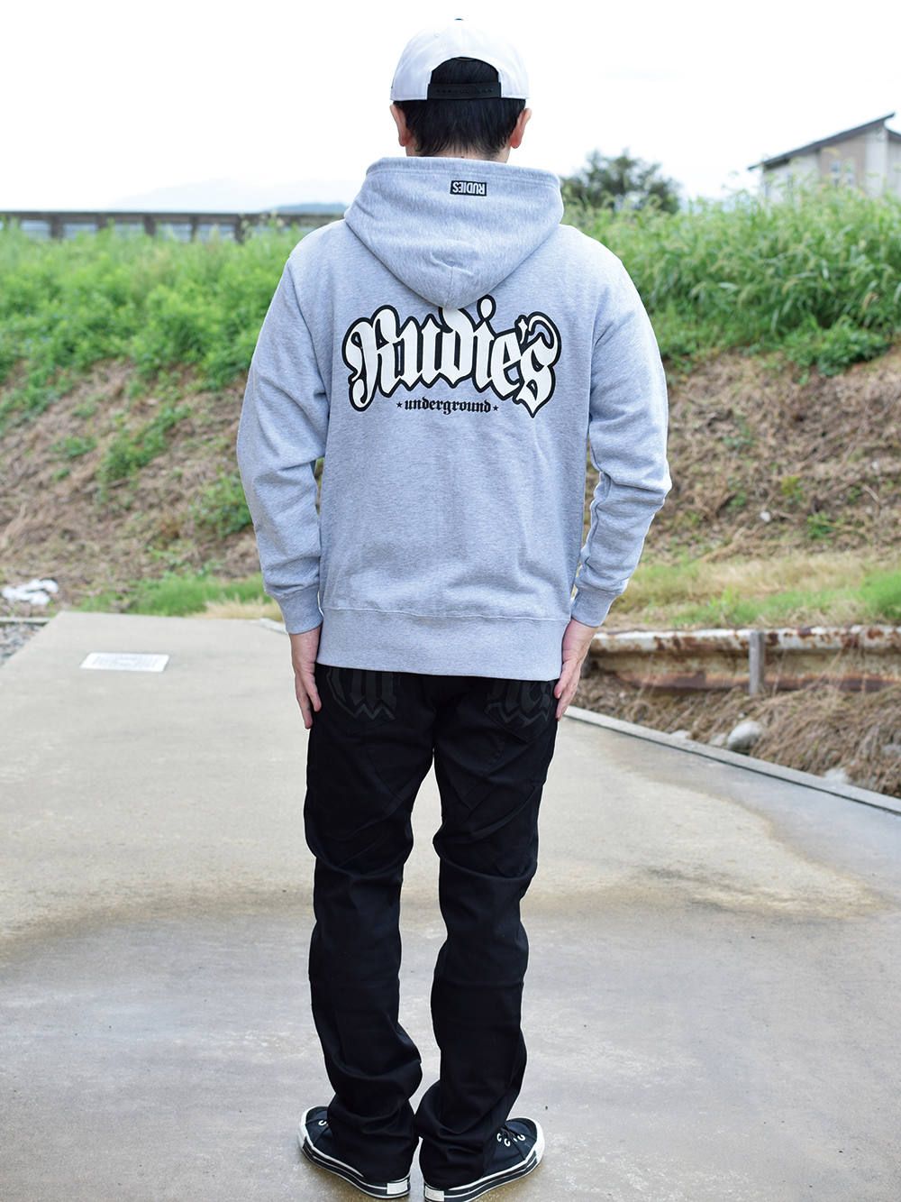 STAB ZIP HOOD-SWEAT