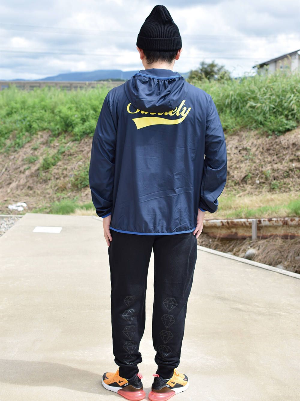 ZIP-UP HOODY