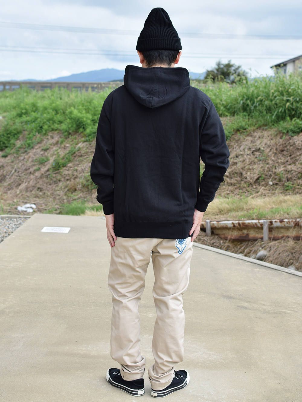 13 SIGN-HOODIE