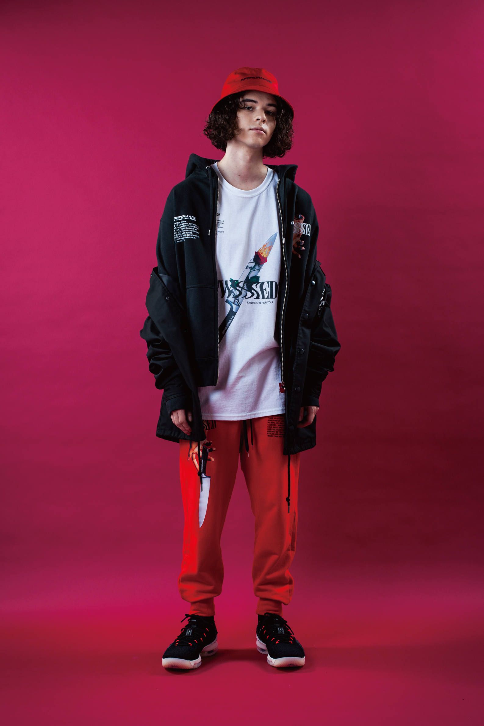 -TWISTED- FRONT ZIP HOODIE