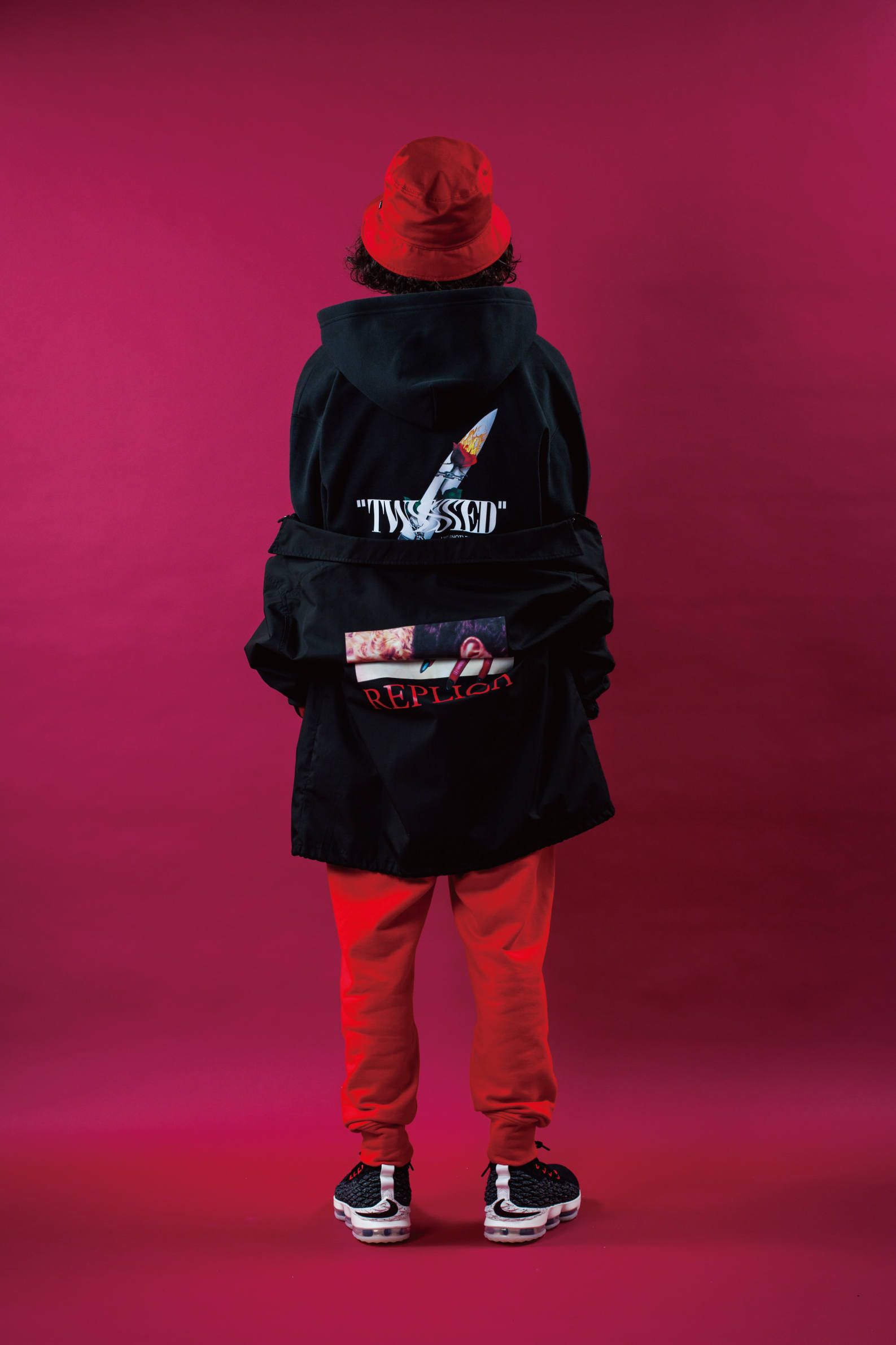 -TWISTED- FRONT ZIP HOODIE