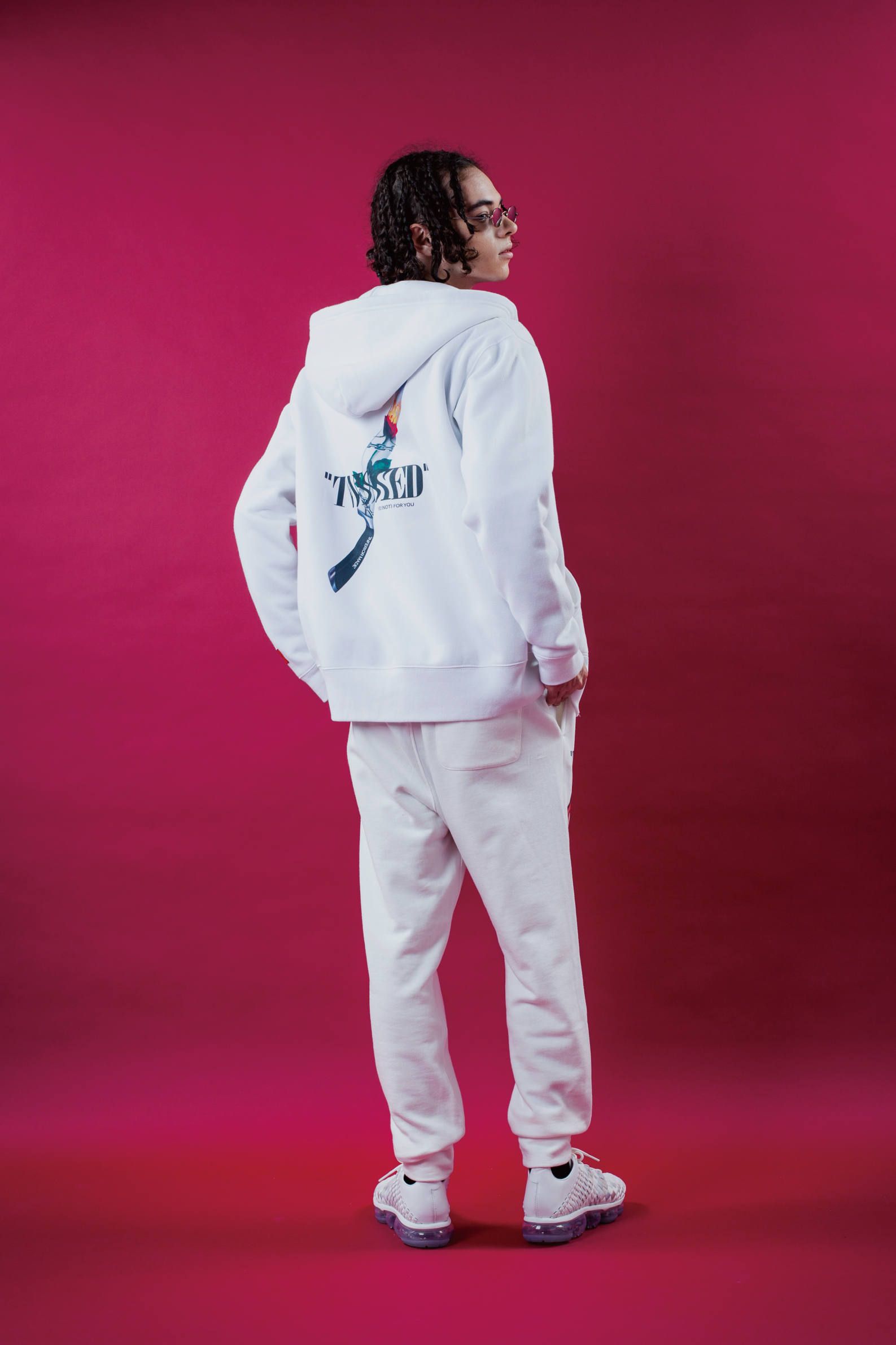 -TWISTED- FRONT ZIP HOODIE