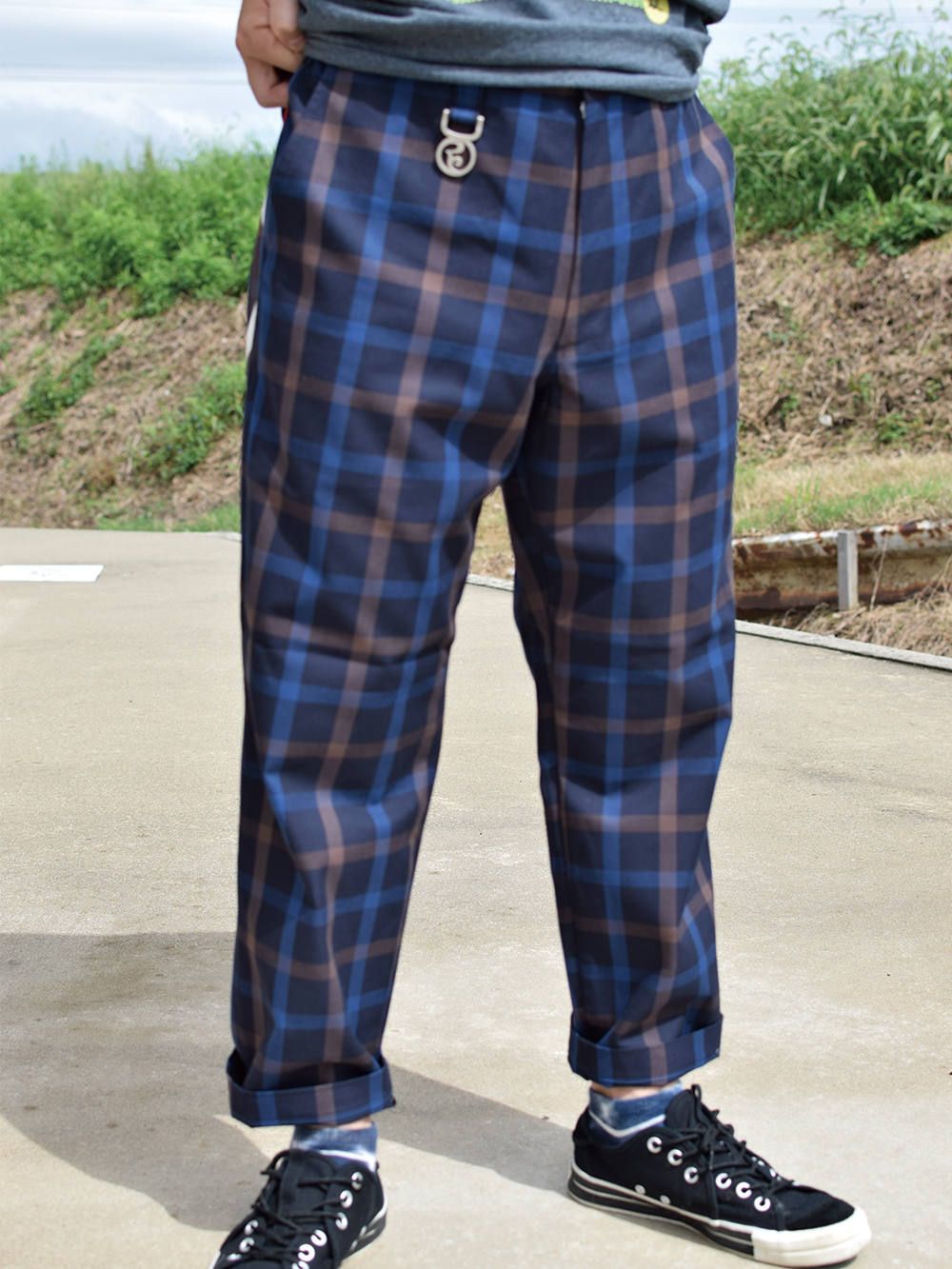 WIDE CHECK-PANTS