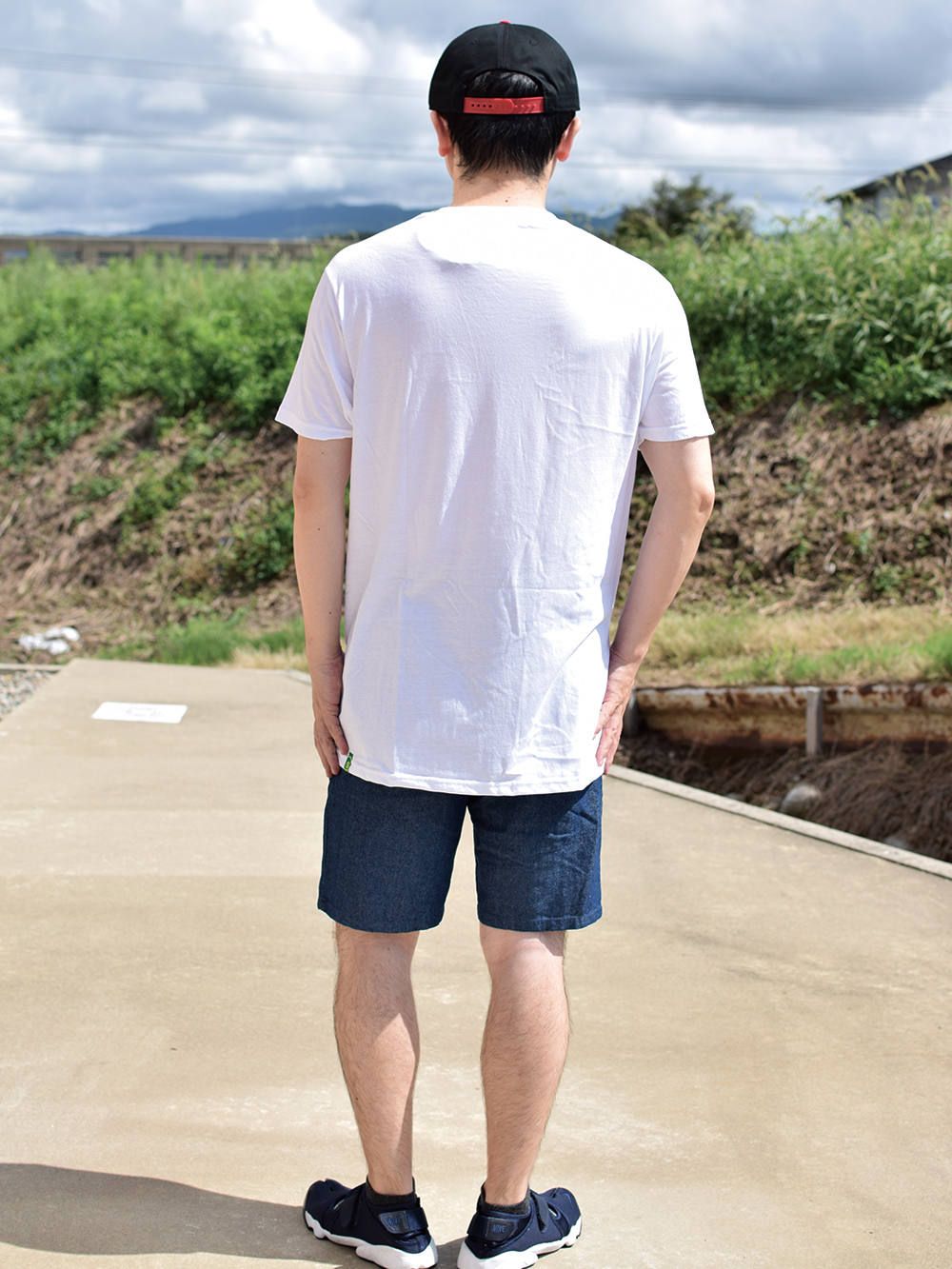 THRASHED s/s T